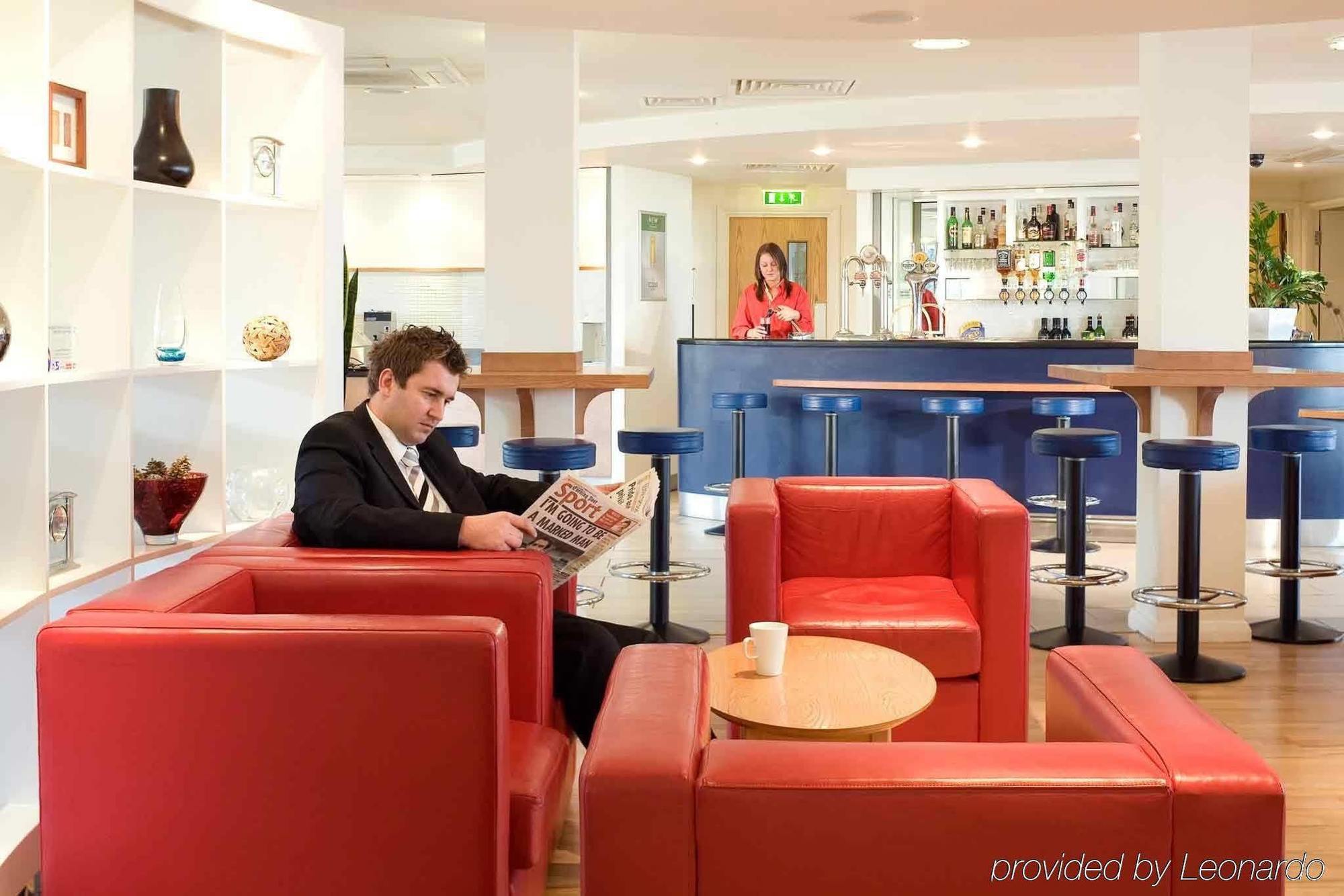 Hotel Ibis Swansea Exterior foto